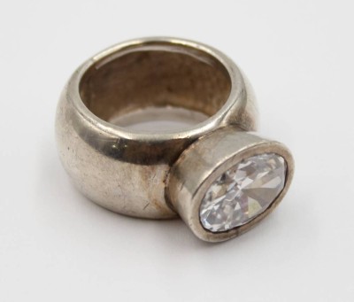 Auktion 367<br>massiver 925er Silber-Ring, facett. klarer Stein, 20,5gr., RG 59/60 [1]