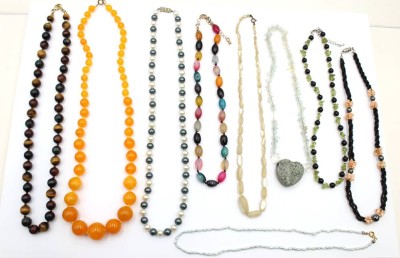 Auktion 367<br>9x div. Halsketten, meist Halbedelstein [1]