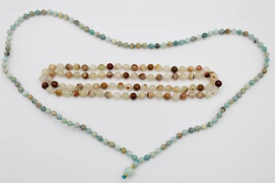 Auktion 367<br>2x div. Halsketten, Karneol und Amazonit, je endlos [1]