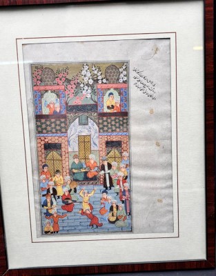 Auktion 367<br>Persische Buchmalerei auf Buchseite, verso arabisch beschriftet, ger/Glas, ca. 31x25 cm [1]