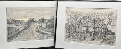 Auktion 367<br>Renate Stein, 2x Dorfansichten, Stiftzeichnungen, gerahmt, je 31x40 cm [1]