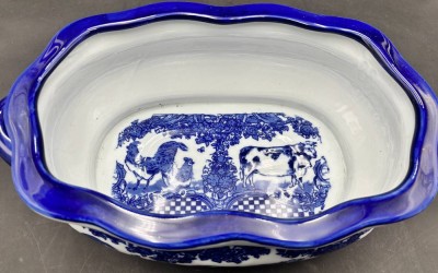 Auktion 367<br>grosse Porzellan Jardiniere, Holland Blau ,handbemalt L-42 cm, H-14 cm, B-23 cm [1]