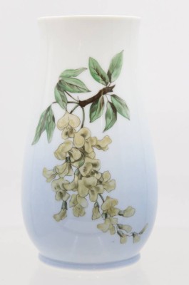 Auktion 367<br>Vase,  Bing & Gröndahl, florales Dekor, ca. H-17cm [1]