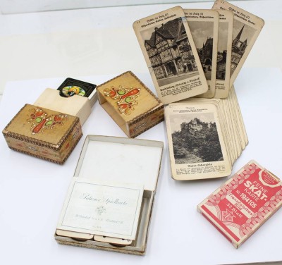 Auktion 367<br>Konvolut älterer Kartenspiele, Vollständigkeit nicht geprüft [1]