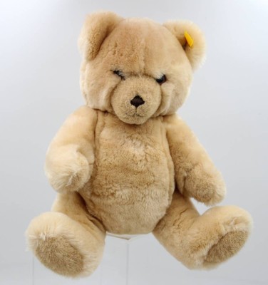 Auktion 367<br>Steiff-Teddy, Knopf und Fahne diese verwaschen, ca. H-33cm [1]