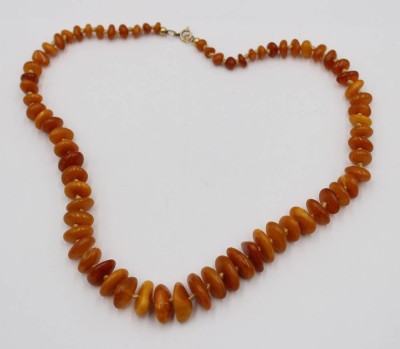 Auktion 367<br>Bernstein-Halskette, 21,6gr., L-46cm [1]