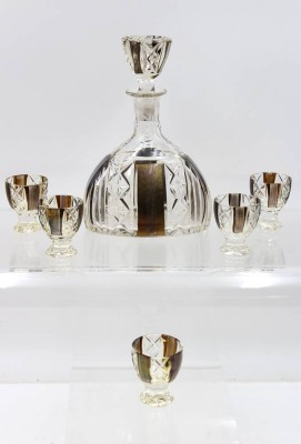 Auktion 367<br>Karaffe mit 5 Gläsern, 50er Jahre, Golddekor, ca. H-21cm u. H-5,5cm [1]