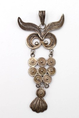 Auktion 367<br>filigran gearbeiteter Silber-Anhänger, Eule, 4gr., L-7cm [1]