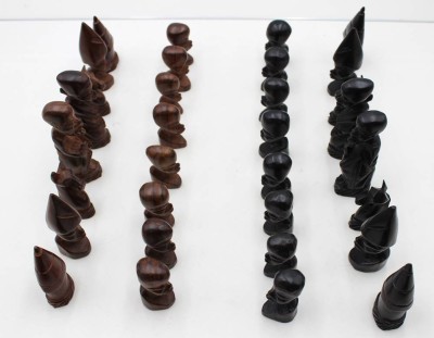 Auktion 367<br>kompl. Satz Schachfiguren, Afrika, älter, ca. H-10cm [1]