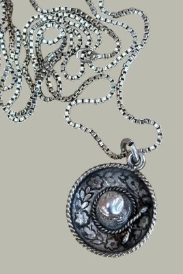 Auktion 367<br>Halskette mit Sombrero S-835-, 10,2 gr. [1]