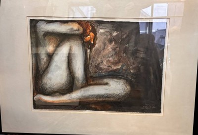 Auktion 367<br>B (19)87, Sitzende, Mischtechnik, ger/Glas, RG 70x100 cm, Sperrgut [1]