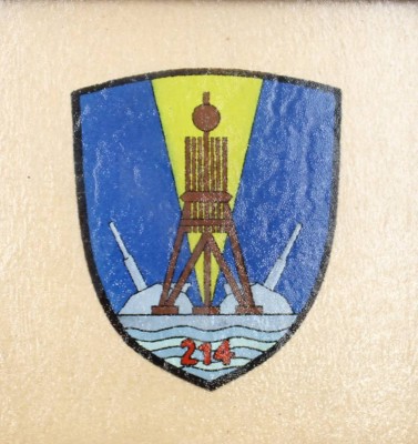 Auktion 367<br>Wappen, Batterie Drangstedt 214, Kriegsweihnachten 1945, gerahmt, RG 16,5 x 16,5cm [1]