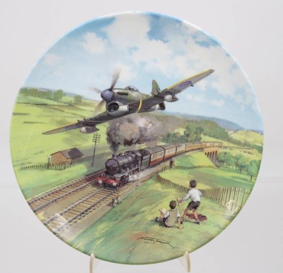 Auktion 367<br>Sammelteller Royal Doulton, Tempest Racing Home,  Serie Heroes of the Sky, ca. D-20,5cm [1]