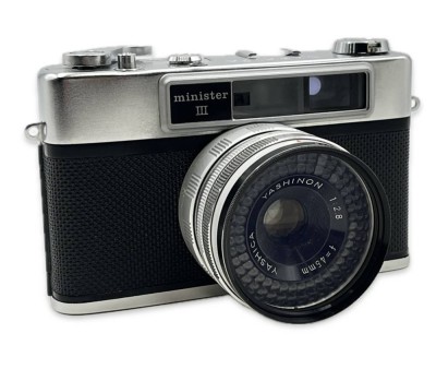 Auktion 367<br>Yashinon Minister III Kamera, inkl. Objektiv, Alters & Gebrauchsspuren [1]