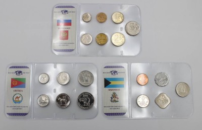 Auktion 367<br>3x div. Kursmünzsätze, Bahamas, Eritrea u. Russland, [1]