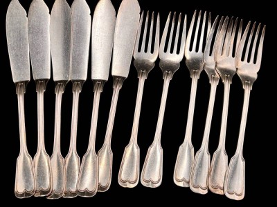 Auktion 367<br>12  tg. Fischbesteck, 90-er Auflage, Augsburger Faden, L-24 cm [1]