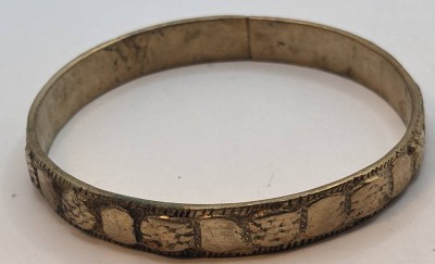 Auktion 367<br>Bronze Armreif, wohl Afrika, D-6,5 cm, 50,6 gr [1]