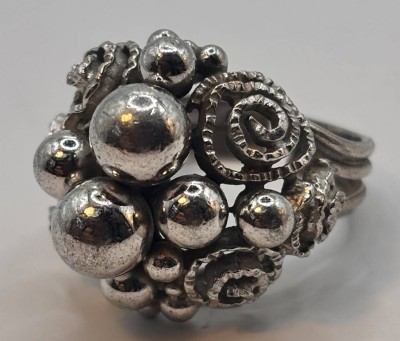 Auktion 367<br>massiver Silberring-925-, offene Ringschiene, 13,6 gr [1]