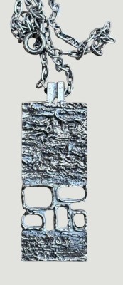 Auktion 367<br>Silberkette mit grossen Designer Silberanhänger-835-, Kette L-48 cm, Anhänger 5x2 cm, 25,8 gr. [1]