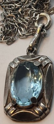 Auktion 367<br>Silberkette und Silber Anhänger -835- mit blauen Stein, L-ca. 56 cm10,6 gr. [1]