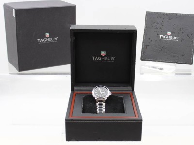 Auktion 368<br>Tag Heuer DAU Formula 1 mit Brillantenkranz, gut erhalten, Werk läuft, Kasten und Papiere [1]