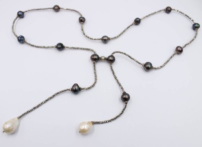 Auktion 368<br>endlos gearbeitetes Perlencollier, 50/60er Jahre [1]