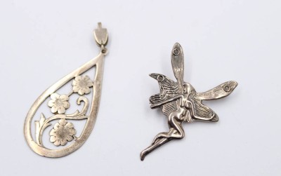 Auktion 368<br>Brosche und Anhänger, Silber, zus. 11,8gr., L-6cm [1]