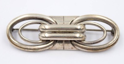 Auktion 368<br>835er Silber-Brosche, 9,4gr., L-ca. 5,5cm [1]