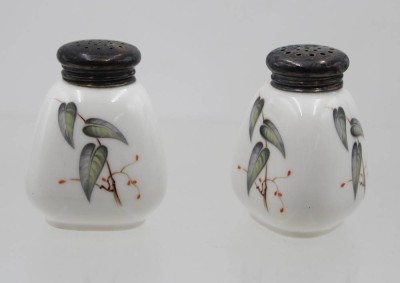 Auktion 368<br>Paar Streuer, Thomas, Silberdeckel, ca. H-5,5cm [1]