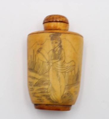Auktion 368<br>Snuffbottle, wohl Bein, China, ca. H-6cm [1]
