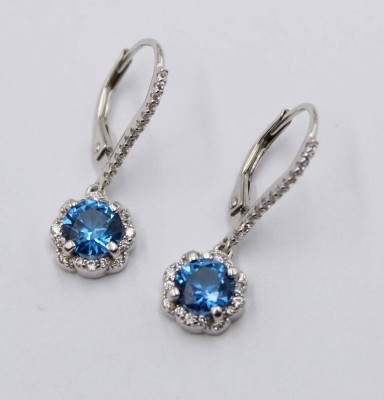 Auktion 368<br>925er Silber Ohrschmuck mit blauen Steinen, L- 3,7cm,  2,8 gr. [1]