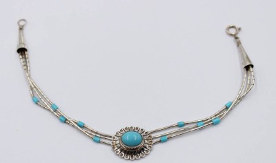 Auktion 368<br>Armband 925er Silber mit blauen Steinen, L- 18cm,  4 gr. [1]