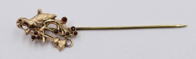 Auktion 368<br>Antike Nadel mit Vogel Darstellung, Granate besetzt, am Auge fehlt ein Stein, L- 7 cm  2 gr. [1]