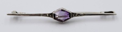 Auktion 368<br>800er Silberbrosche mit Markasiten und Amethysten, L-6 cm, 3gr. [1]