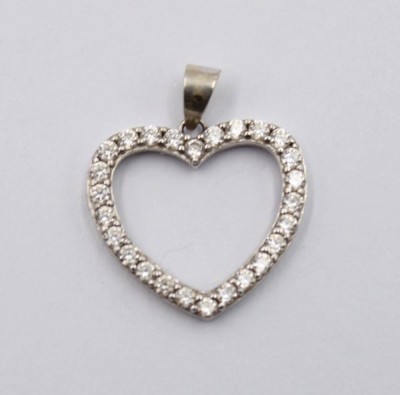 Auktion 368<br>14. Herz Anhänger mit weißen Steinen, 925er Silber, ca. 2 x 2 cm, 2,2 gr. [1]