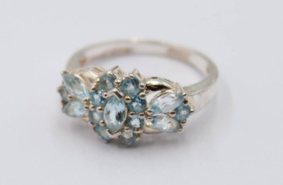 Auktion 368<br>Silberring mit hellblauen Steinen, 925er Silber, 4 gr.,  RG 59 [1]