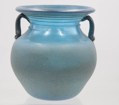 Auktion 368<br>blaues Kunstglasvase, Made in Spain, ca. H-18cm [1]