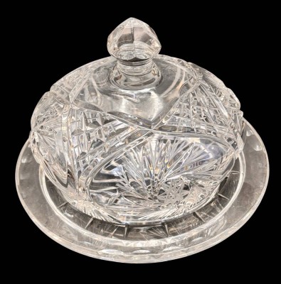 Auktion 368<br>massive Butter-bzw. Käseglocke, Kristall beschliffen, H-12 cm, Teller D-17 cm [1]