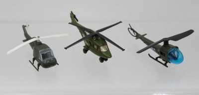 Auktion 368<br>3x div. Hubschraubermodelle, 1x Matchbox, 2x Kunststoff, ca. L-10,5cm [1]