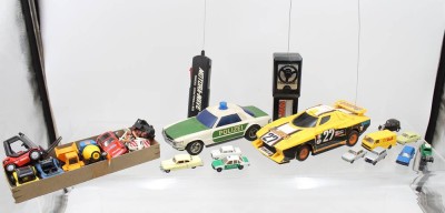 Auktion 368<br>Konvolut div. Automodelle etc., davon 2x RC Modelle, Funktionen nicht geprüft, bespielte Erhaltungen [1]