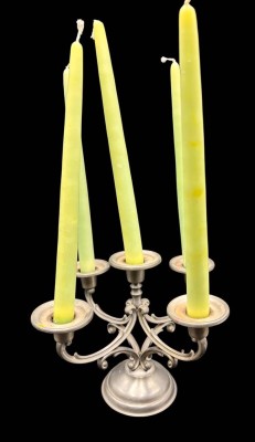 Auktion 368<br>5 flammiger Zinn-Kerzenhalter, H-16 cm, D-ca. 20 cm [1]
