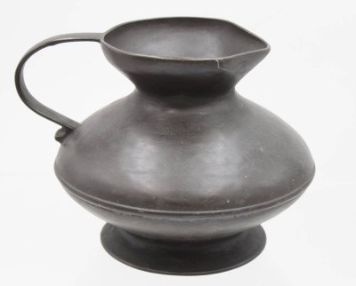 Auktion 368<br>Henkelkrug, Bronze, ca. H-13cm [1]