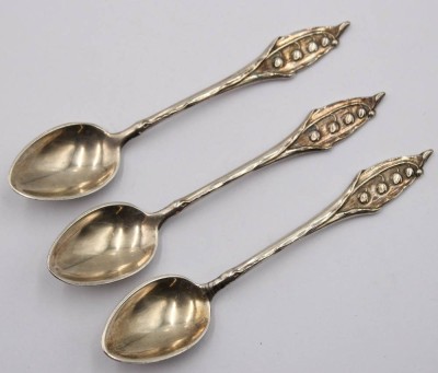 Auktion 368<br>3x Maiglöckchen-Mokkalöffel, Silber 800, 31,6gr., ca. L-9,7cm [1]