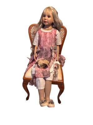 Auktion 368<br>5x diverse grosse Puppen, tw. 120 cm,1x gemarkt Monika Levening [1]