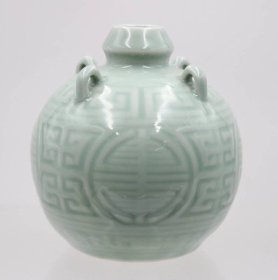 Auktion 368<br>chinesische Seladon-Flasche, ca. H-14cm [1]