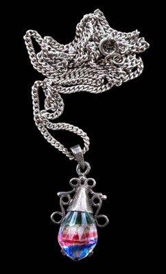 Auktion 368<br>Silber-Halsband-925- mit Anhänger, gestreifte Farben, 18,4 gr. [1]