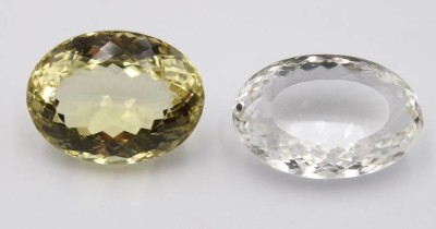 Auktion 373<br>weisser Quarz und ein Citrine, zus. ca. 180ct [1]