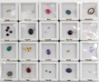 Auktion 368<br>ca. 28 div. Schmucksteine, u.a. Smaragd, Tansanit etc. [1]