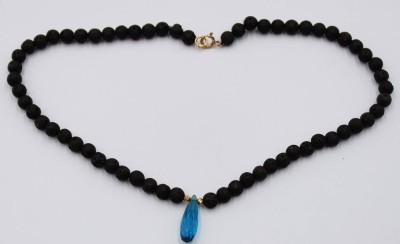 Auktion 368<br>Halskette, Lava und wohl Topas, Silberschließe, ca. L-40cm [1]