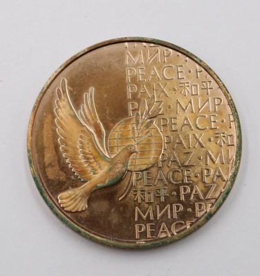 Auktion 368<br>United Nations Peace Medal, wohl Bronze, ca. D-3,8cm [1]